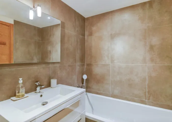 Beautiful In 5 Stars With Pool 公寓 *