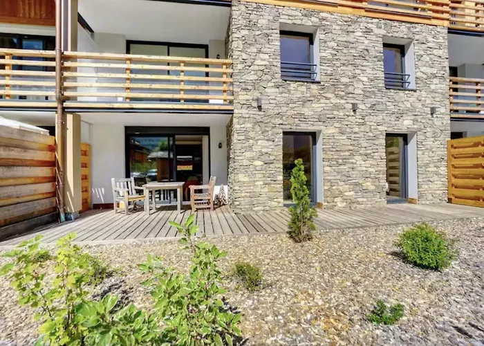 Beautiful In 5 Stars With Pool شقة *