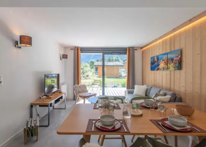 Beautiful In 5 Stars With Pool Daire Chamonix